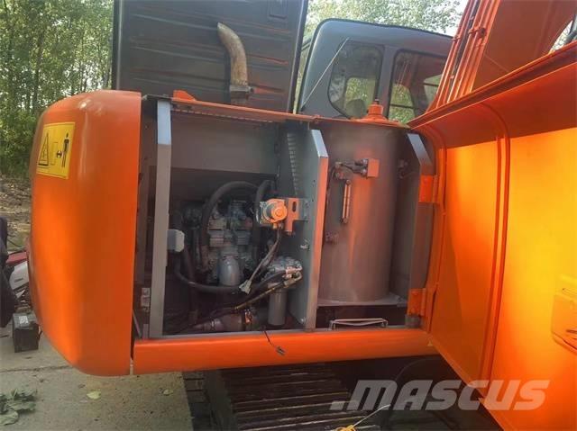 Hitachi EX120 Excavatoare pe șenile
