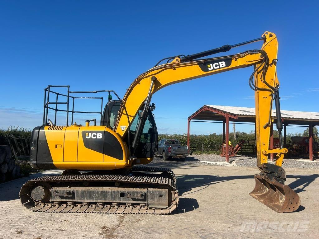JCB JS 130 LC Excavatoare pe șenile
