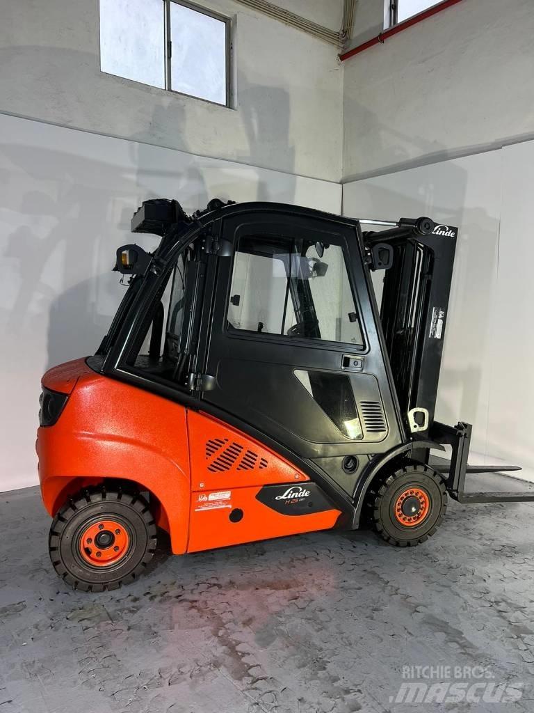 Linde H 25 D Stivuitor diesel