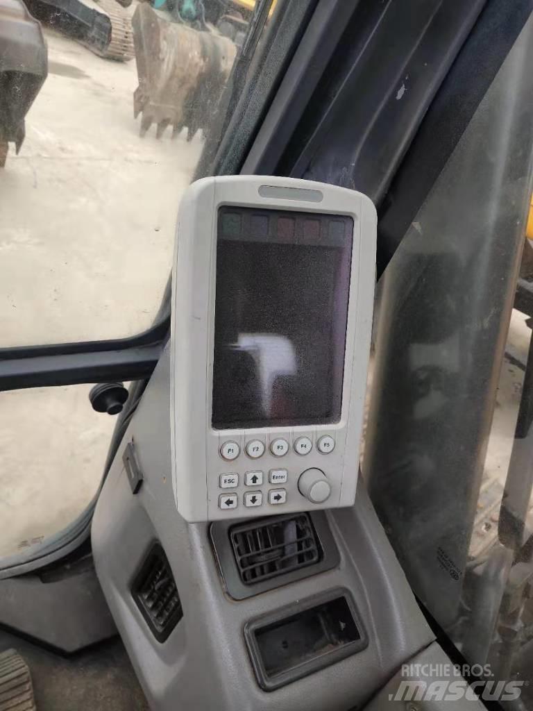 Sany SY 215-9 Excavatoare pe șenile
