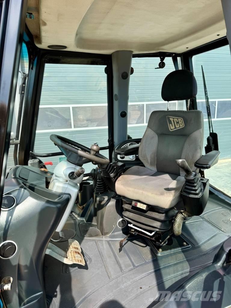 JCB 3 CX Buldoexcavatoare