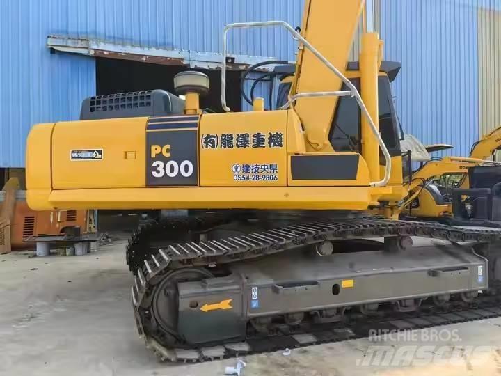 Komatsu PC300 Excavatoare pe șenile
