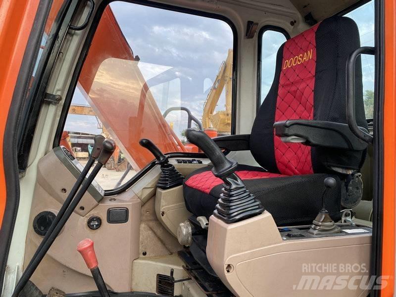 Doosan DH80G Excavatoare pe șenile
