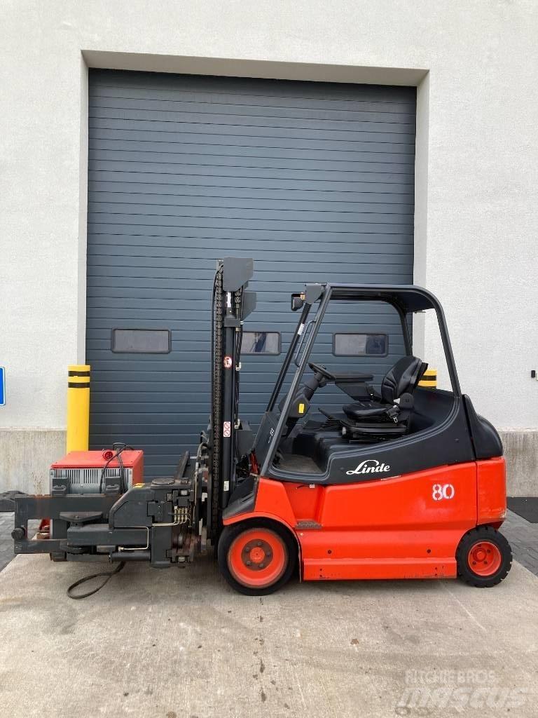 Linde E25/600/336 Stivuitoare pentru culoare inguste