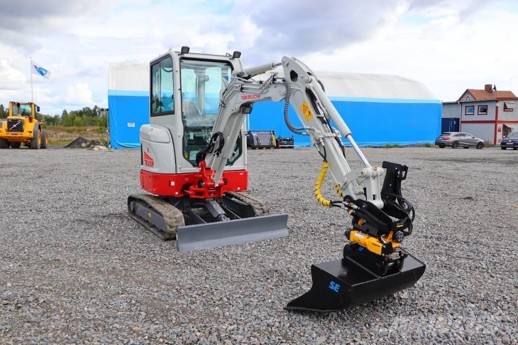 Takeuchi TB325R Mini excavatoare < 7t