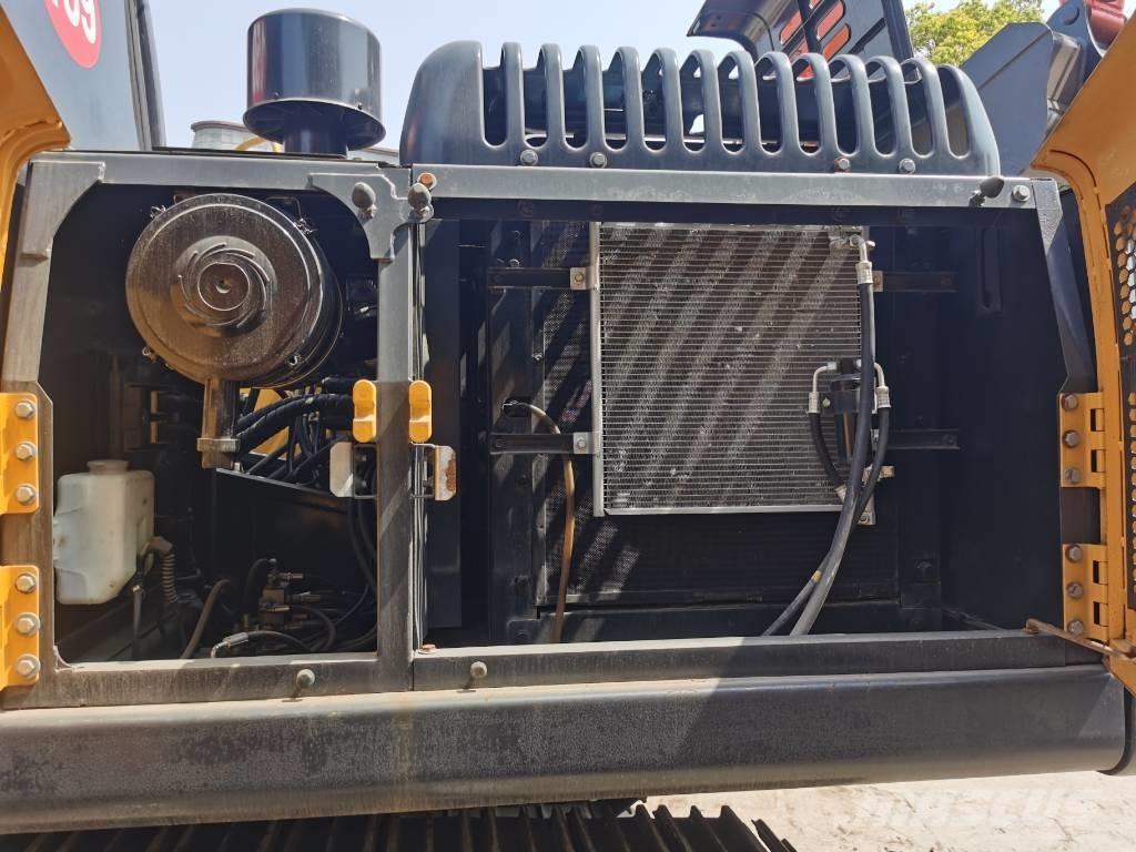 Volvo EC 220 Excavatoare pe șenile
