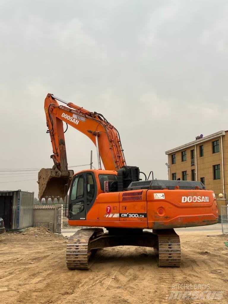 Doosan DX300LCA Excavatoare pe șenile
