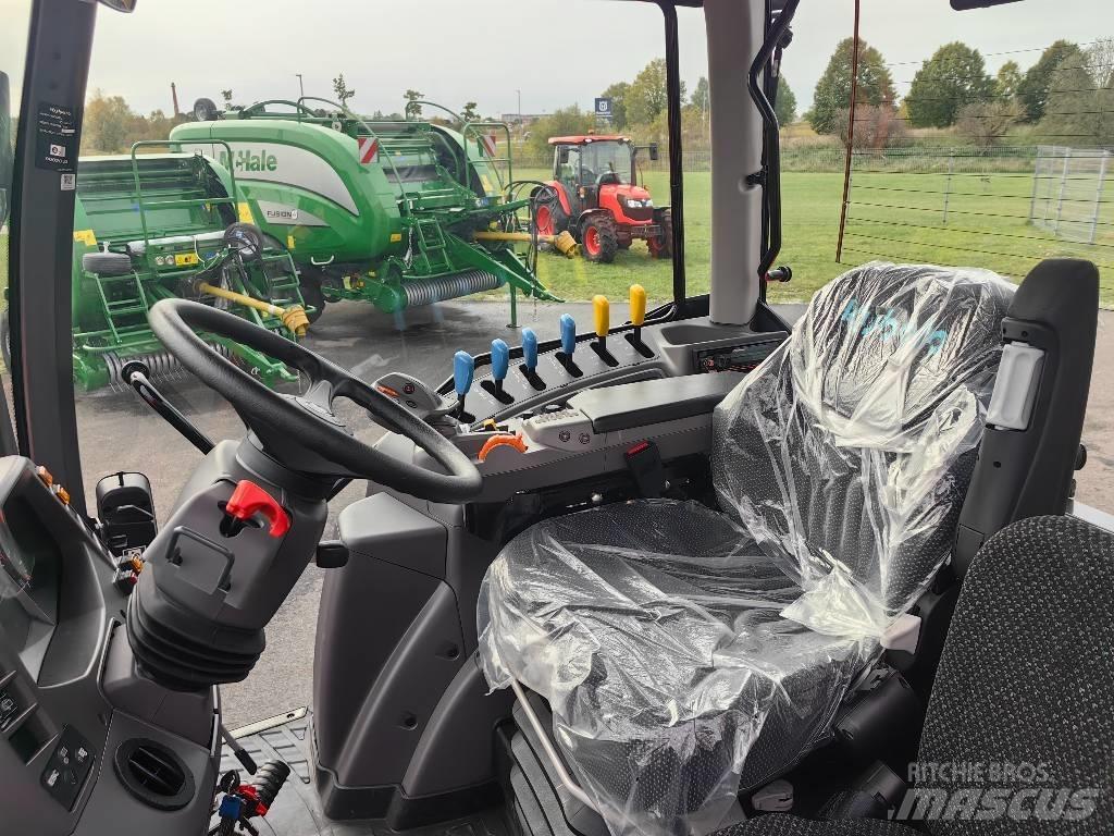 Kubota M6-142 Tractoare