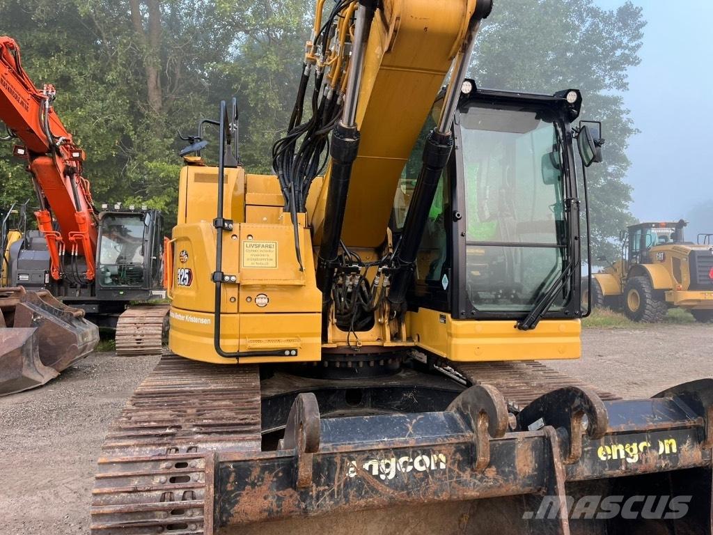 CAT 325 Excavatoare pe șenile
