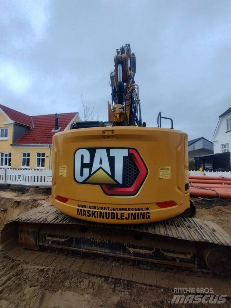 CAT 325 Excavatoare pe șenile
