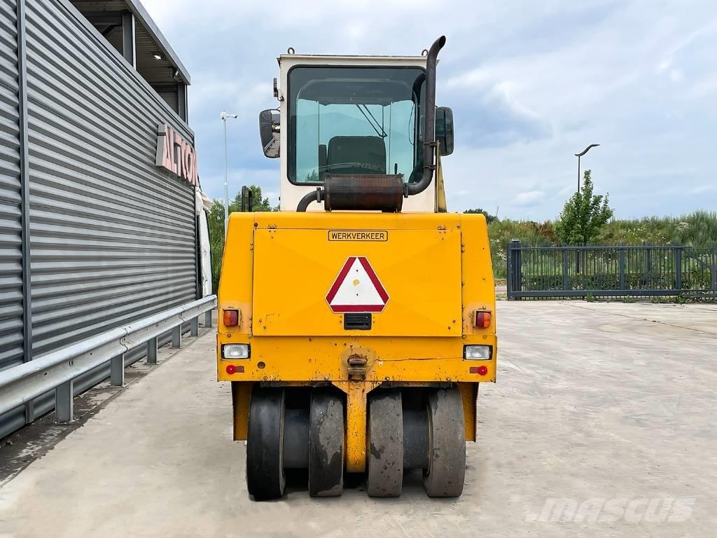 Dynapac CP 142 Cilindri compactori cu roti