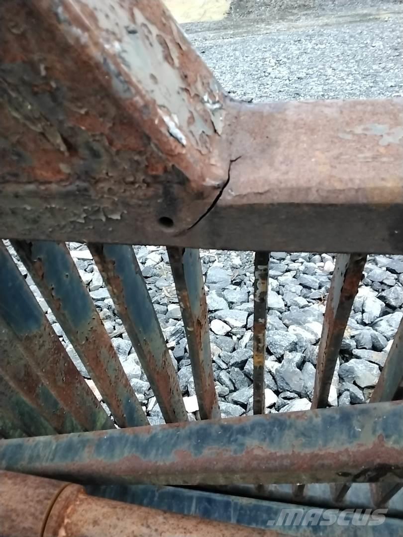Valmet 860 Alte componente