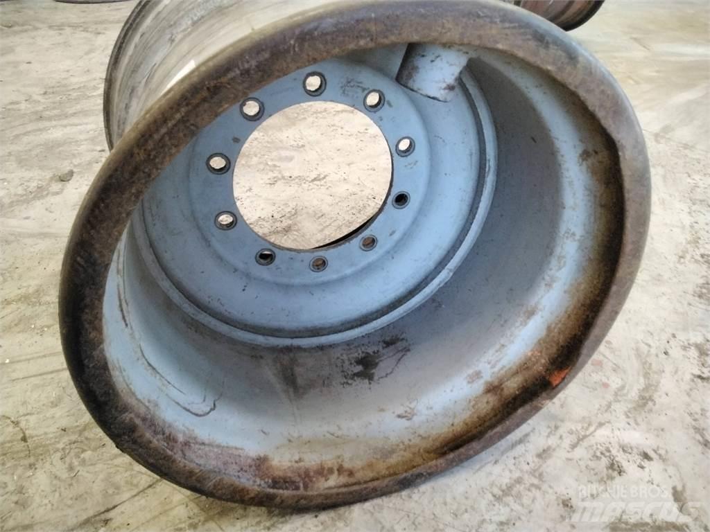 Valmet 860 24x26,5 Anvelope, roti si jante