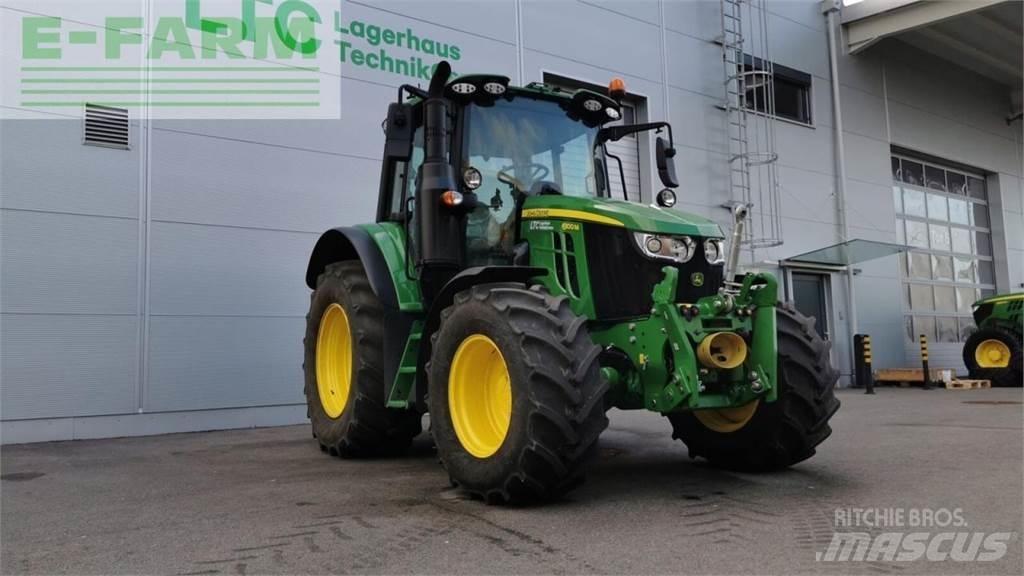 John Deere 6100m Tractoare