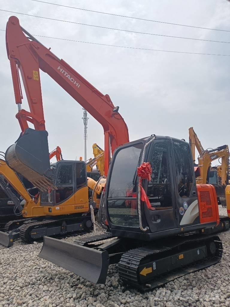 Hitachi ZX 60 Excavatoare pe șenile
