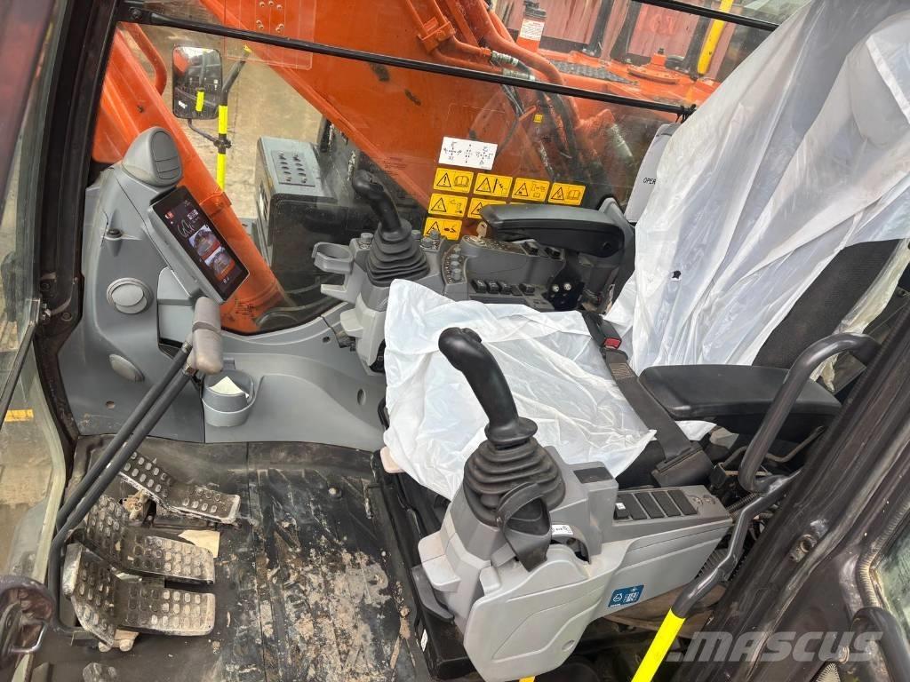 Hitachi ZX 300 LC-7 Excavatoare pe șenile

