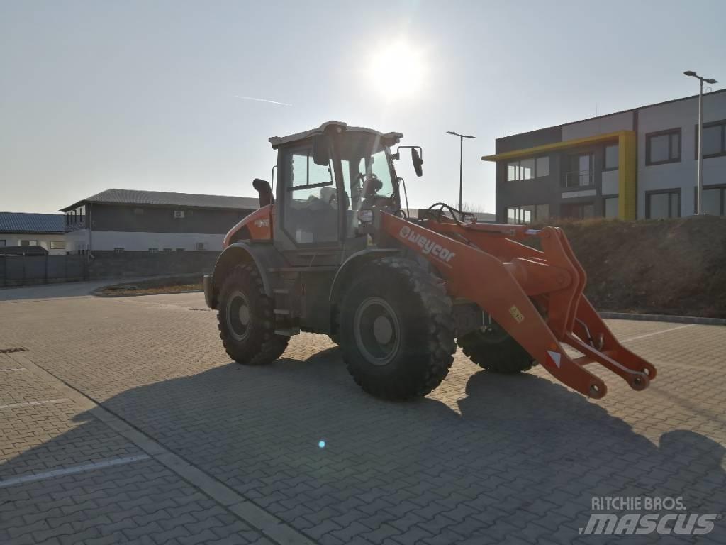 Atlas AR640 Incarcator pe pneuri