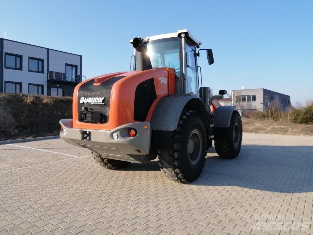 Atlas AR640 Incarcator pe pneuri