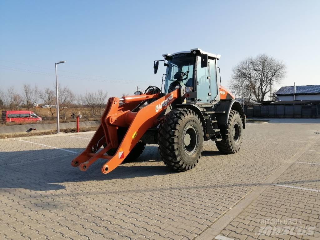 Atlas AR640 Incarcator pe pneuri