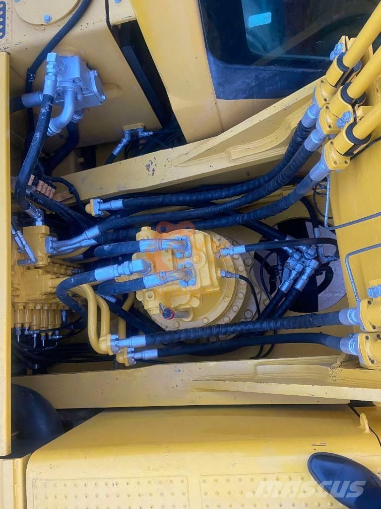 Komatsu PC 450 LC-8 Excavatoare pe șenile
