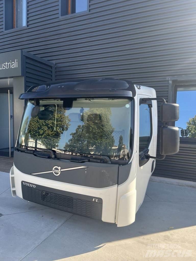 Volvo Day Cab Cabine si interior