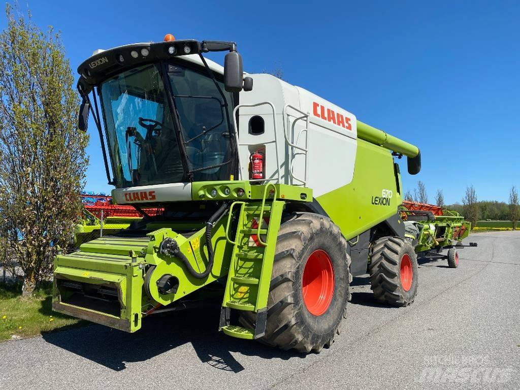 CLAAS Lexion 670 Combine de secerat