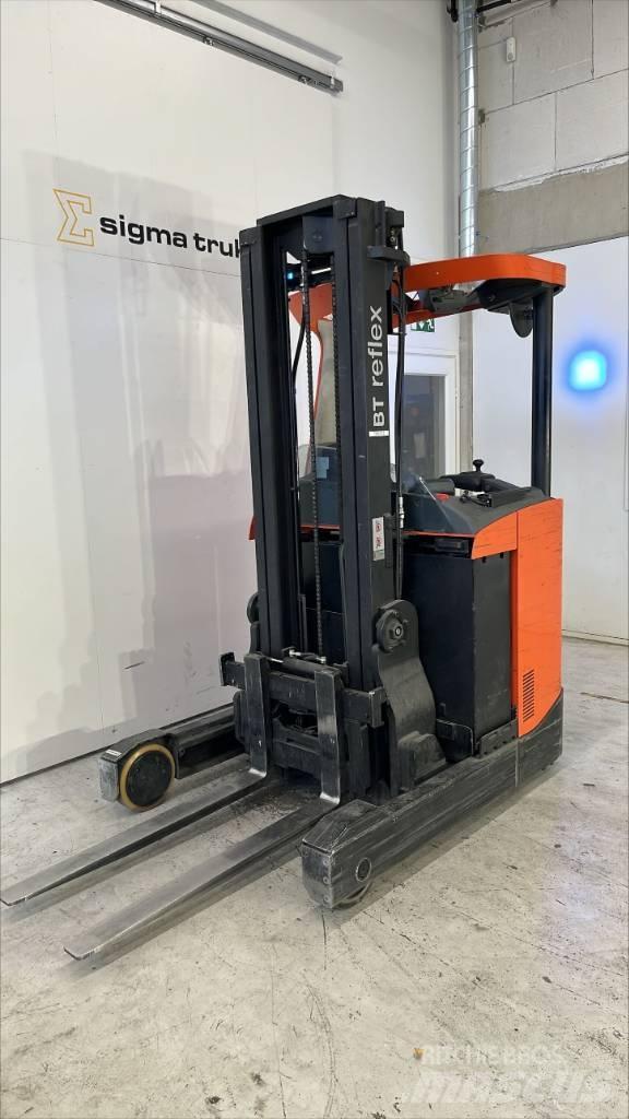 BT Reflex Stivuitor cu catarg retractabil