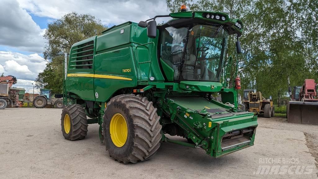 John Deere T 670 i Combine de secerat