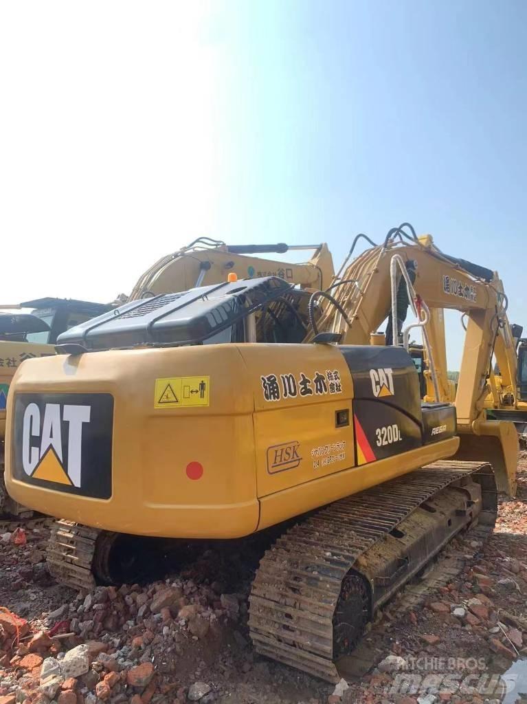 CAT 320 D L Excavatoare pe șenile
