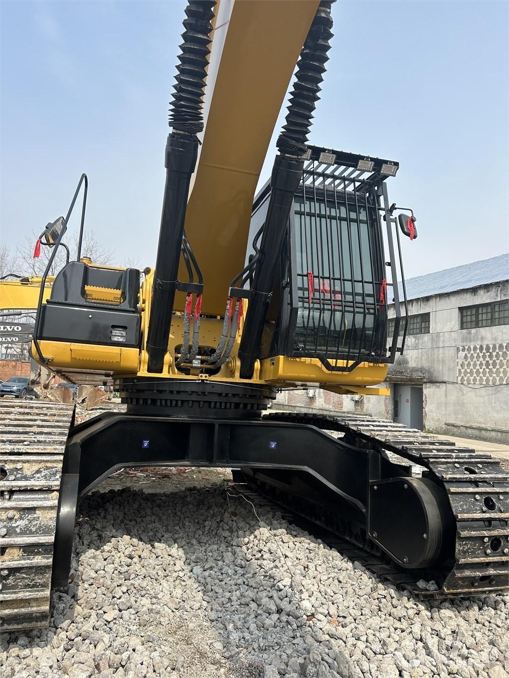 CAT 340 Excavatoare pe șenile
