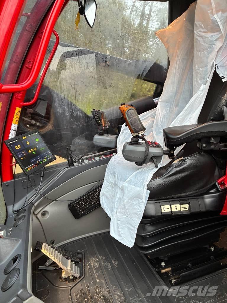 Komatsu 901 Combine forestiere