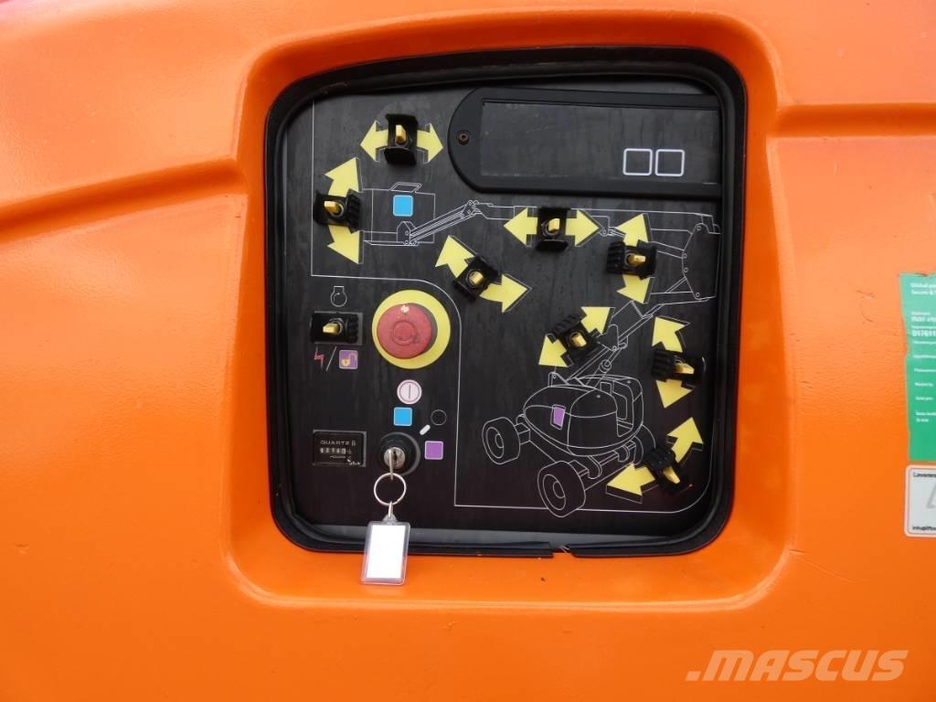 JLG 600 AJ Bomlift Nacele cu brat articulat