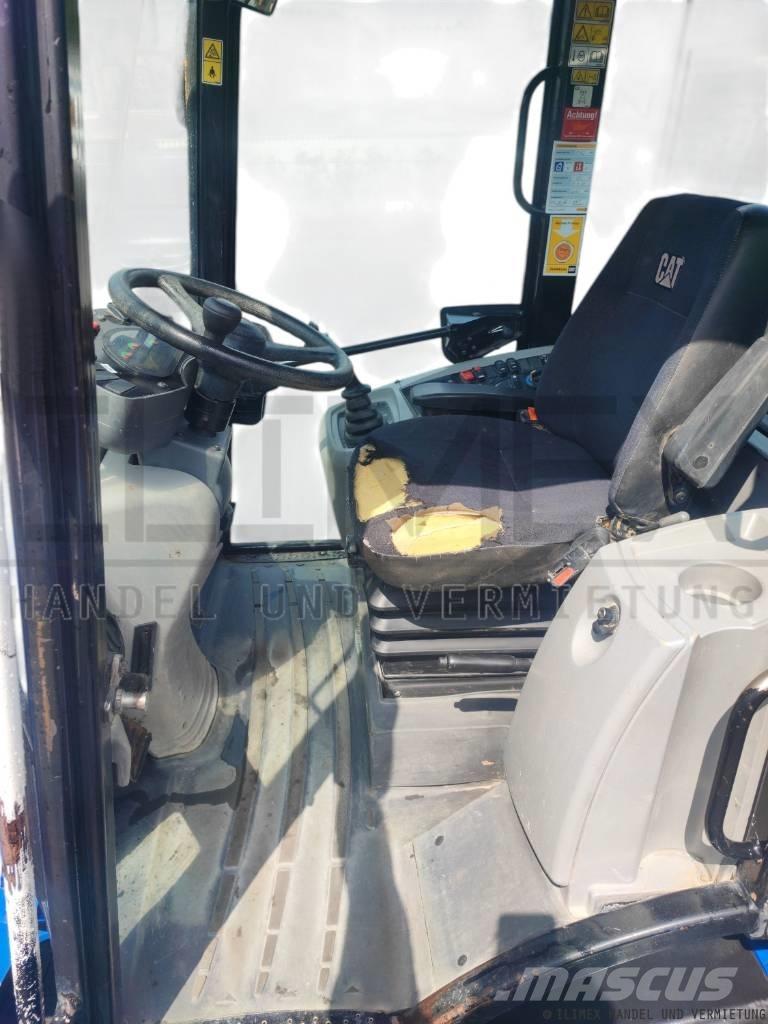 CAT 908 M Incarcator pe pneuri