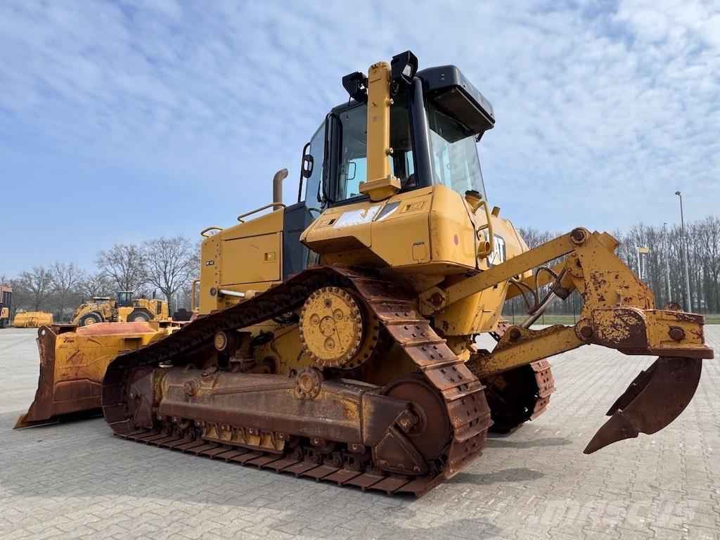 CAT D6N XL Buldozere pe senile