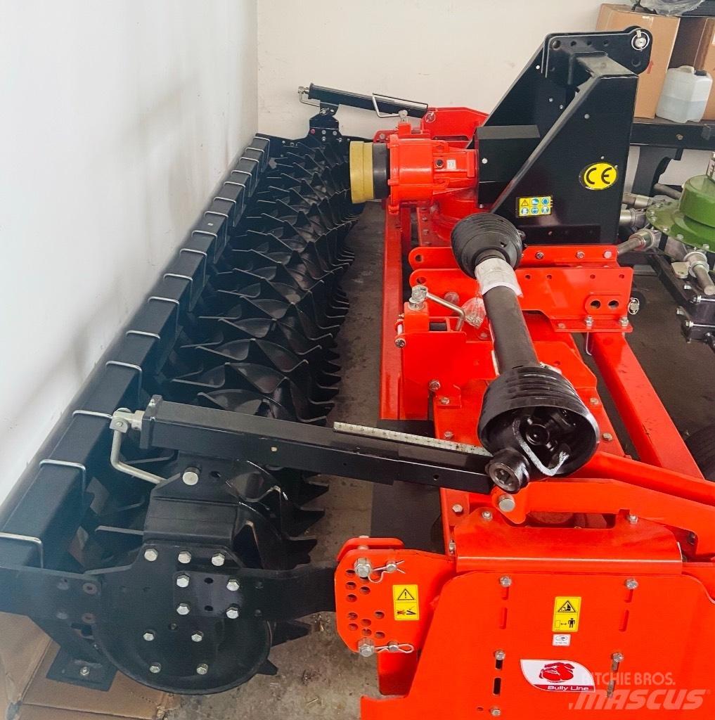  Cosmo  M300 Grapa si pluguri rotative