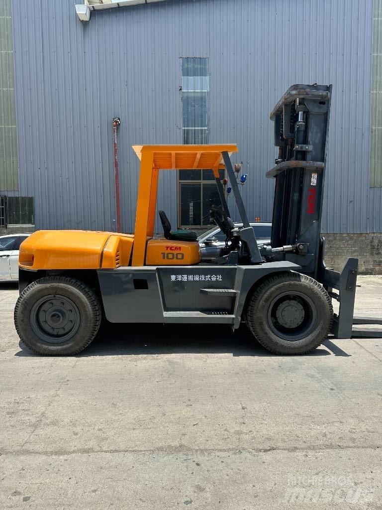 TCM 100 Stivuitor cu catarg retractabil