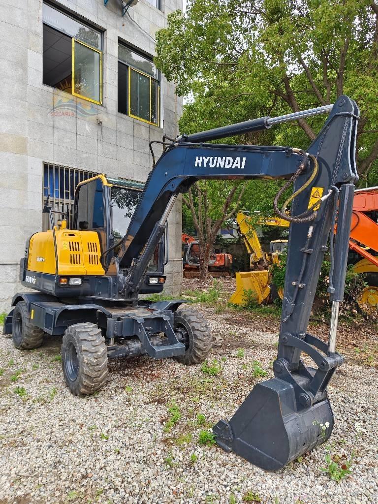 Hyundai Robex 60 VS Mini excavatoare < 7t