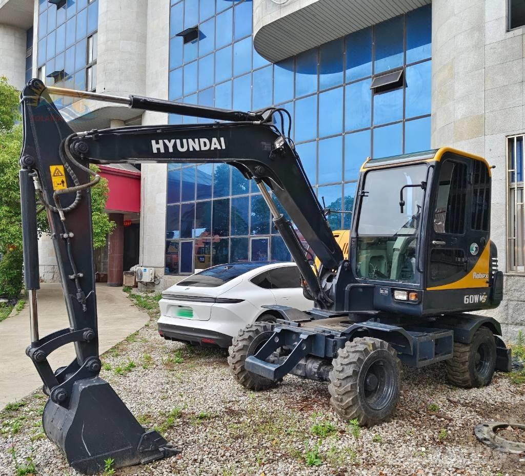 Hyundai Robex 60 VS Mini excavatoare < 7t
