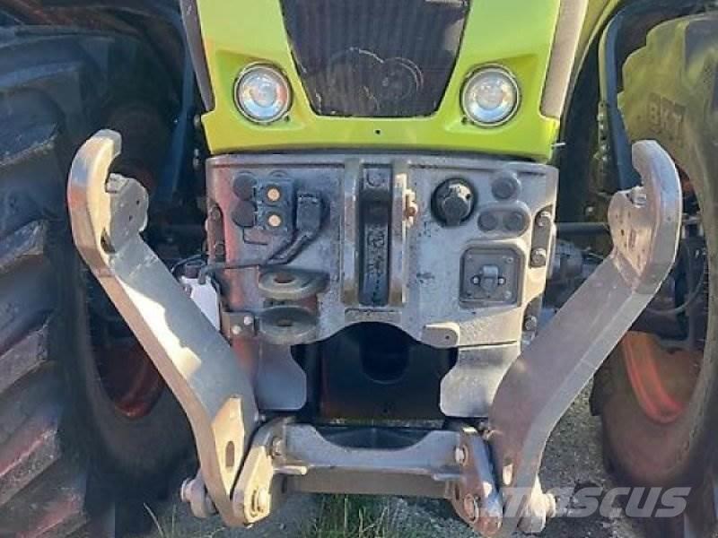 CLAAS Axion 830 Tractoare