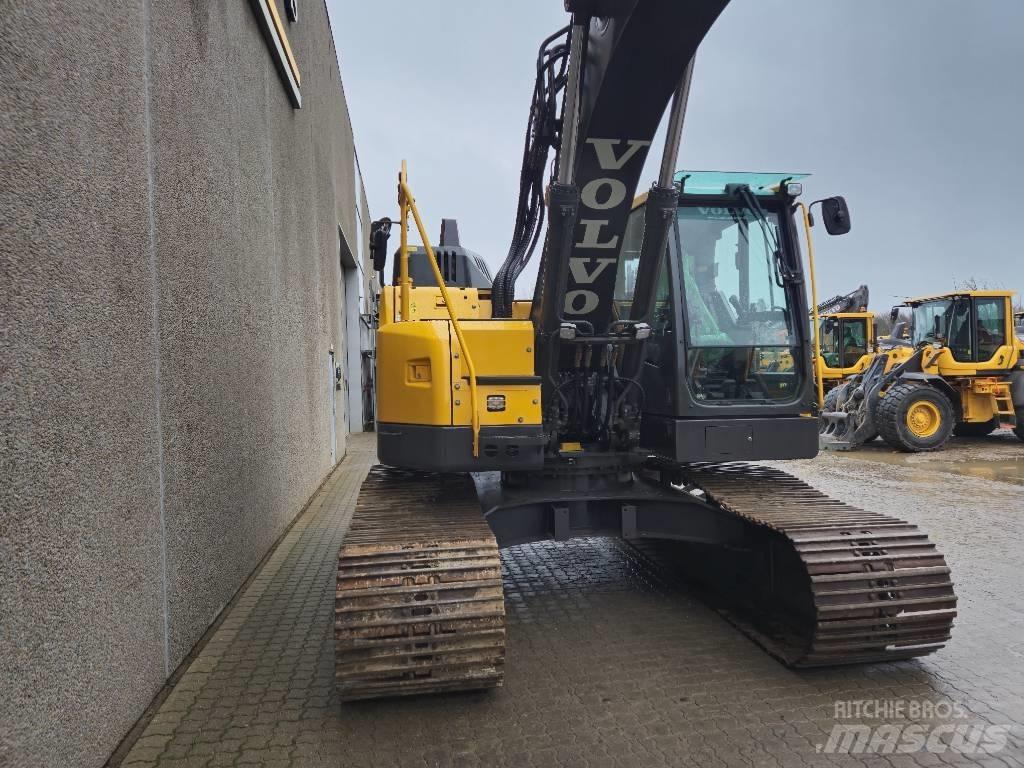 Volvo ECR 235 EL Excavatoare pe șenile
