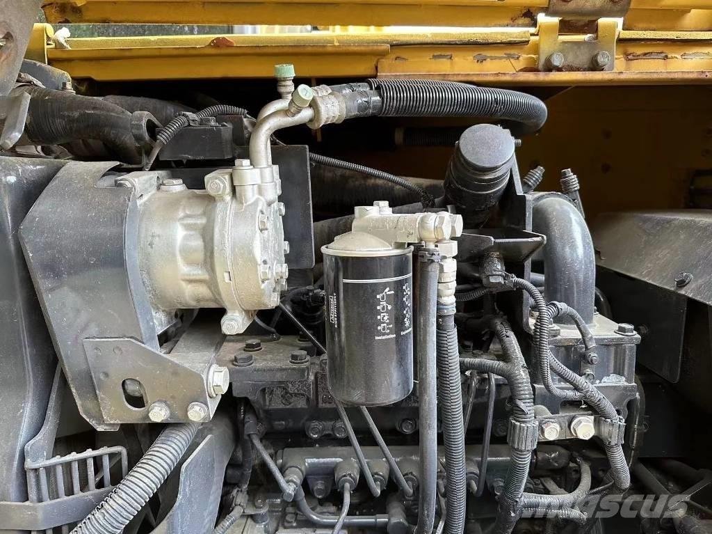 Komatsu PC70-8 Excavatoare 7t - 12t