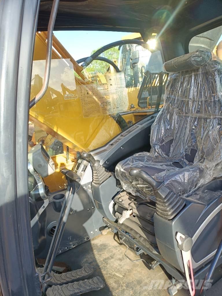 Hyundai R220LC-9S Excavatoare pe șenile
