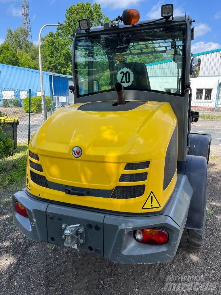 Wacker Neuson WL 52 Incarcator pe pneuri