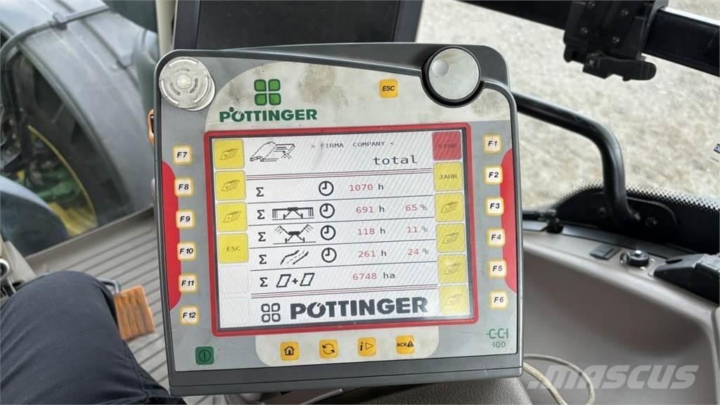 Pöttinger Top 1252 Utilaj de răvăşit fân