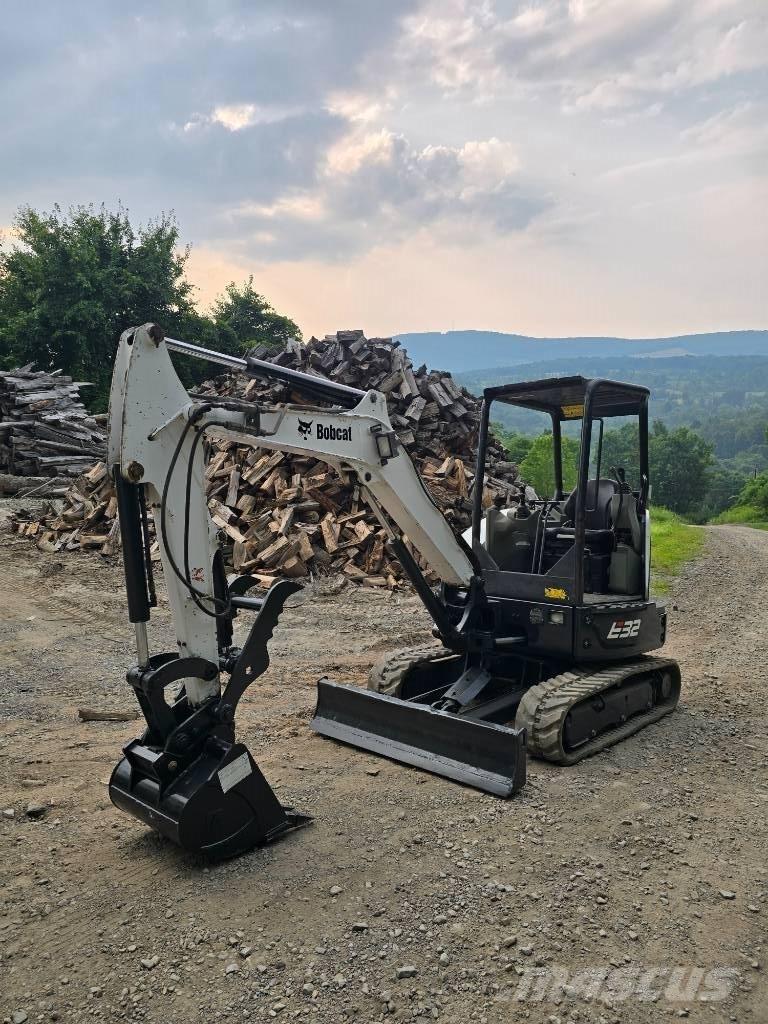 Bobcat E 32 Mini excavatoare < 7t