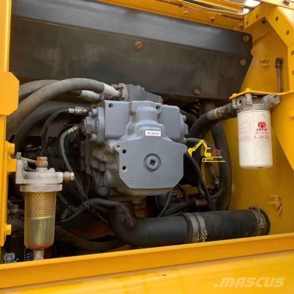 Komatsu P 270 Excavatoare pe șenile
