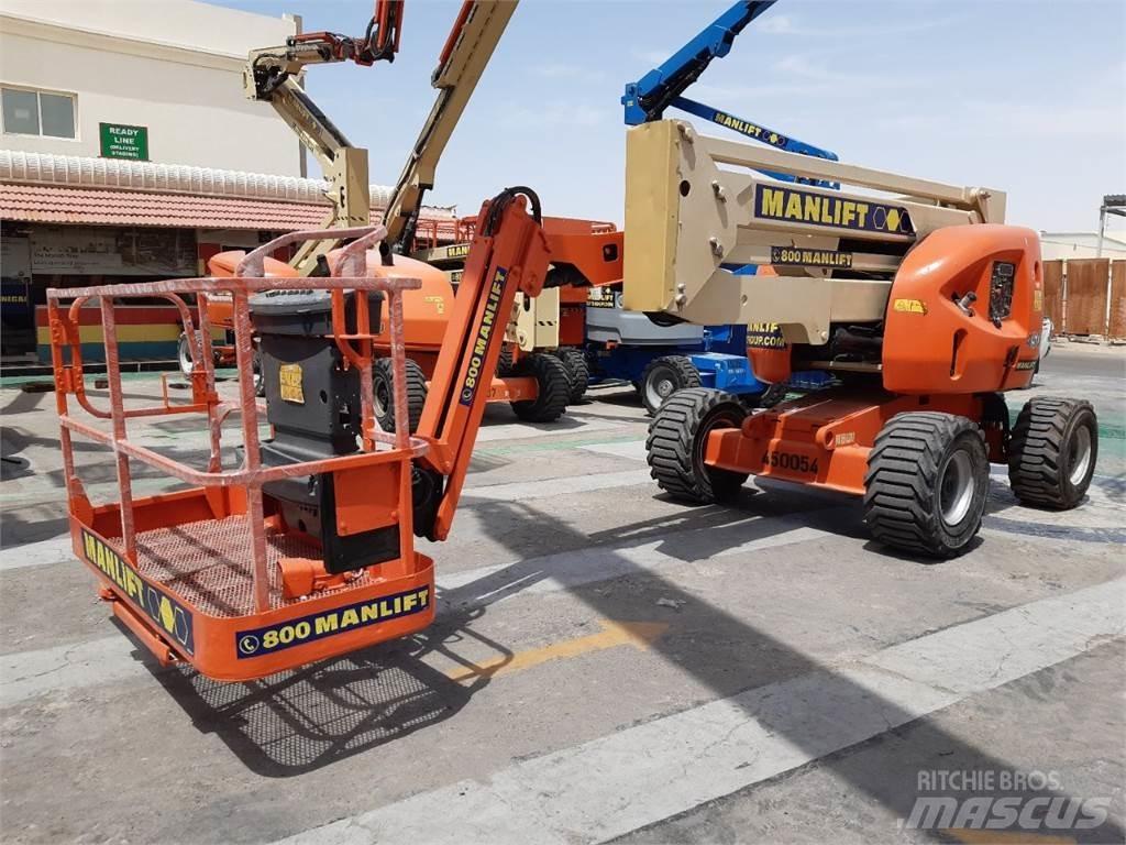 JLG 450AJ Nacele cu brat articulat