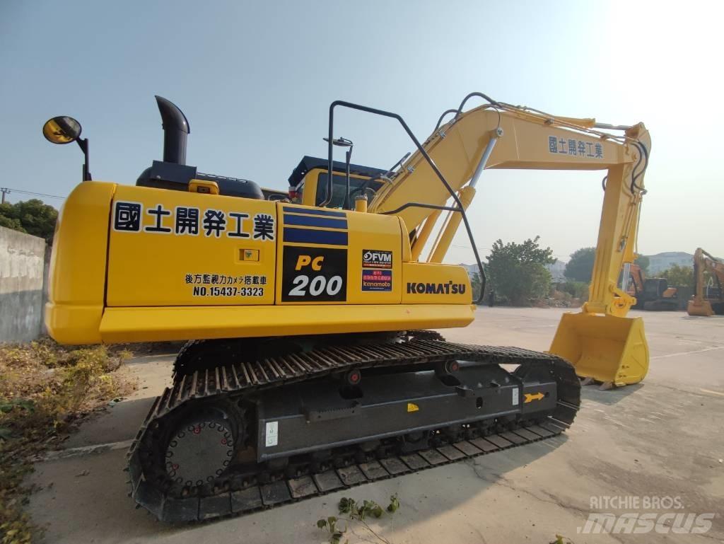 Komatsu PC 200-8 Excavatoare pe șenile
