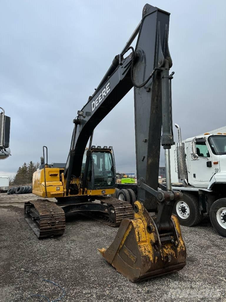 DEERE 210G LC Excavatoare pe șenile
