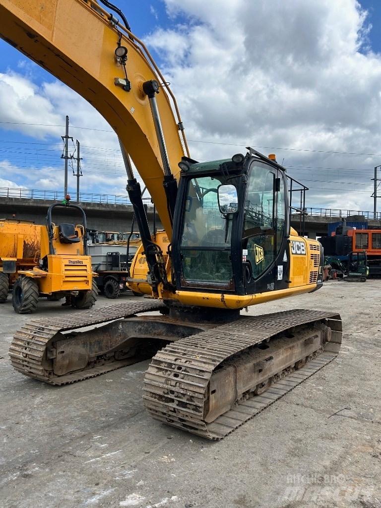 JCB JS 220 LC Excavatoare pe șenile
